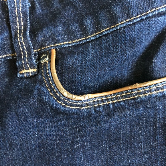 WHBM Skinny Jeans - Picture 3 of 5